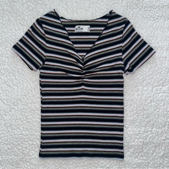 HOLLISTER baby tee stretchy v neck short sleeve navy stripes ruched bust line XS - Picture 1 of 5